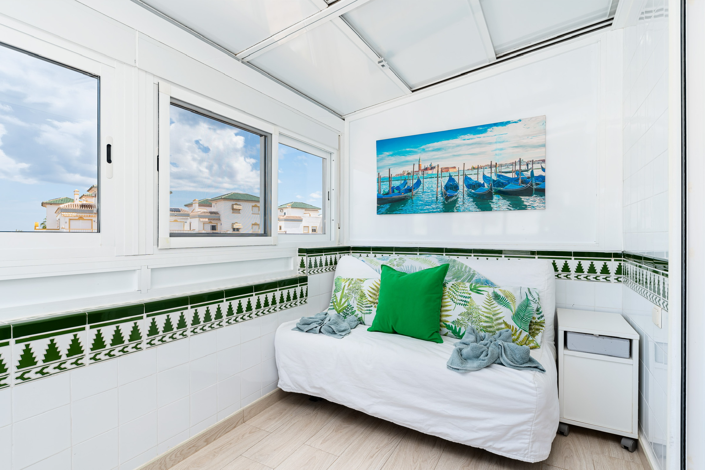 Balkon piętro z widokiem na okolicę La Mata